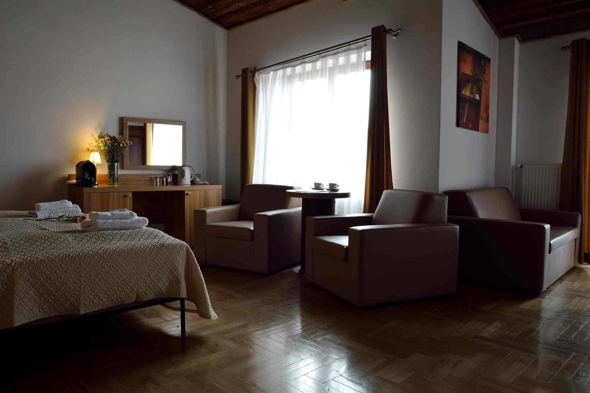 Pergamin 3* Kraków